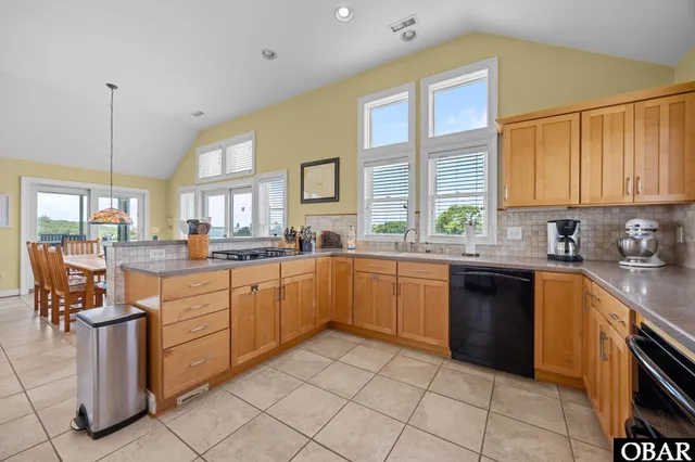 $1,100,000 | 50295 Snug Harbor Drive, Frisco, NC 27920