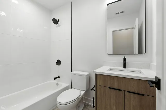 $2,950 | 4629 South Michigan Avenue, Unit 2, Chicago, IL 60653