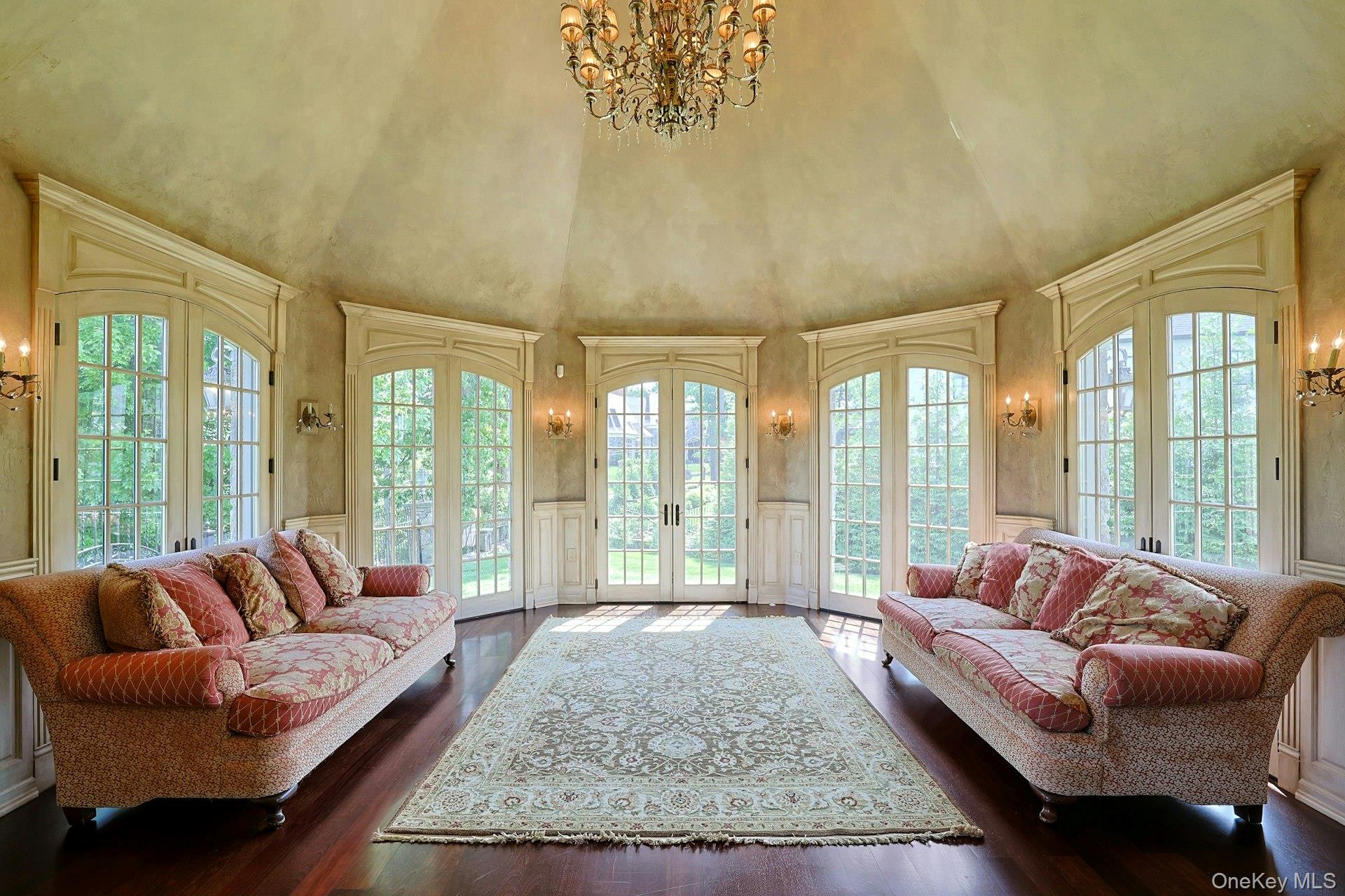 77 Deerhurst Road Scarsdale, NY 10583 - Photo 9 of 28 Gallery Image 9
