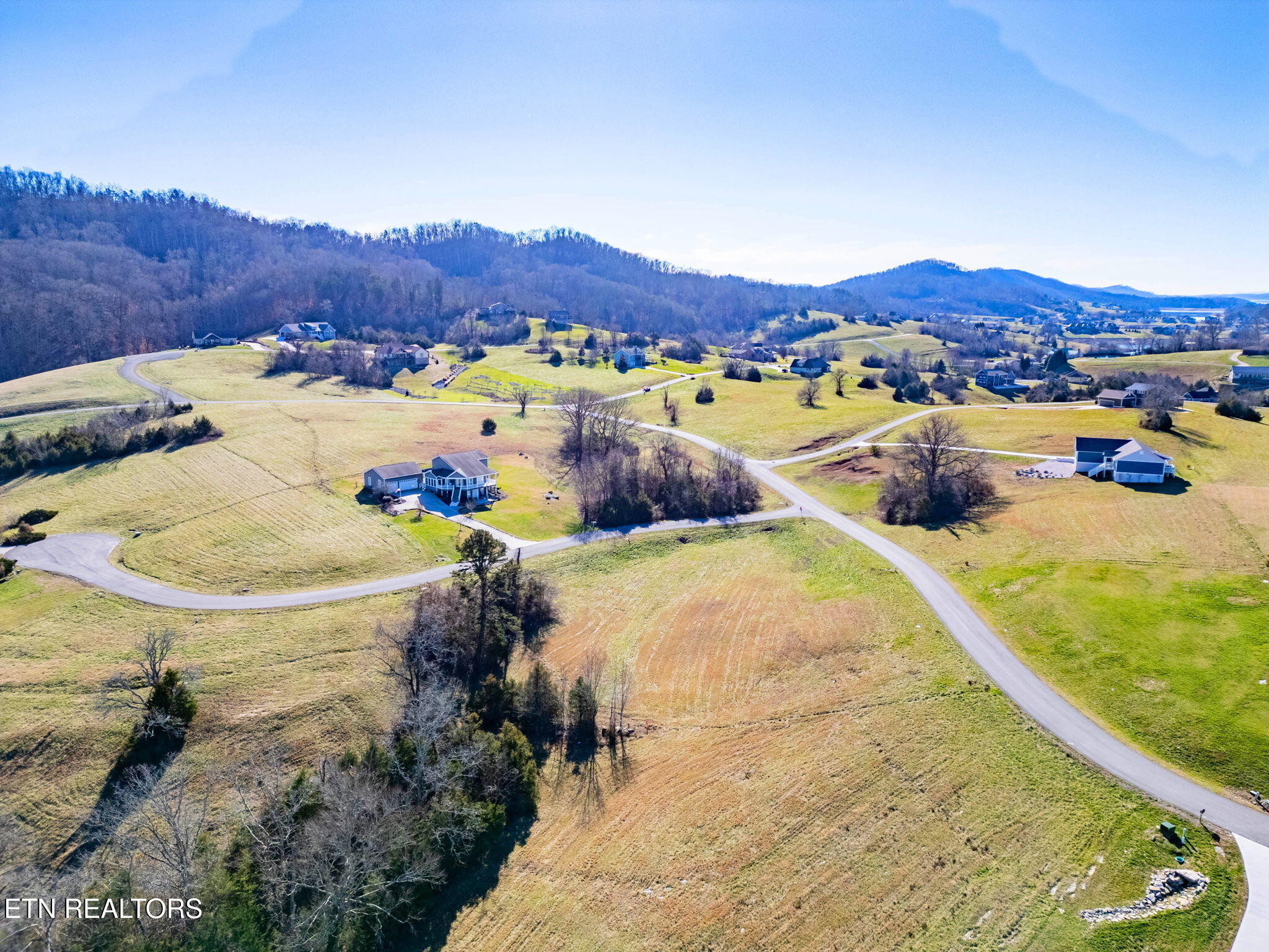 228 & 229 Ruth Circle Sharps Chapel, TN 37866 - Photo 8 of 18 29-web-or-mls-DJI_0449-HDR