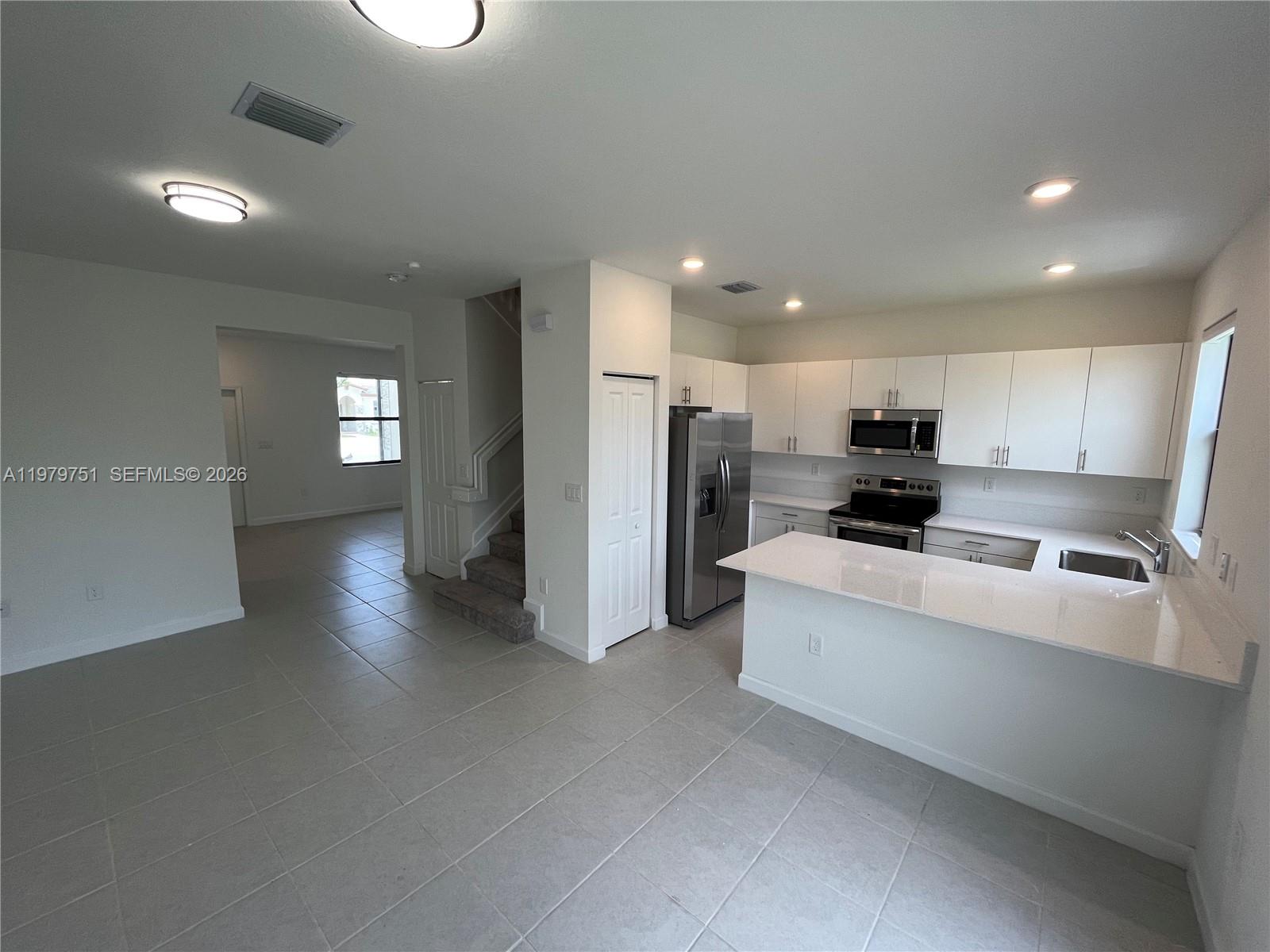 9960 Southwest 228th Terrace Miami, FL 33170 - Photo 9 of 40