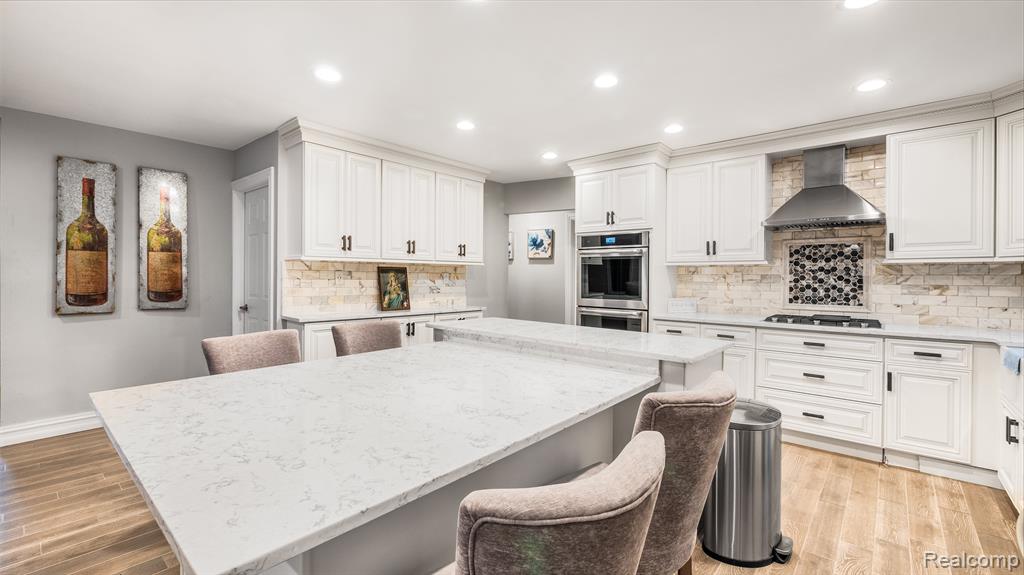 3693 Old Creek Road Rochester Hills, MI 48307 - Photo 6 of 30