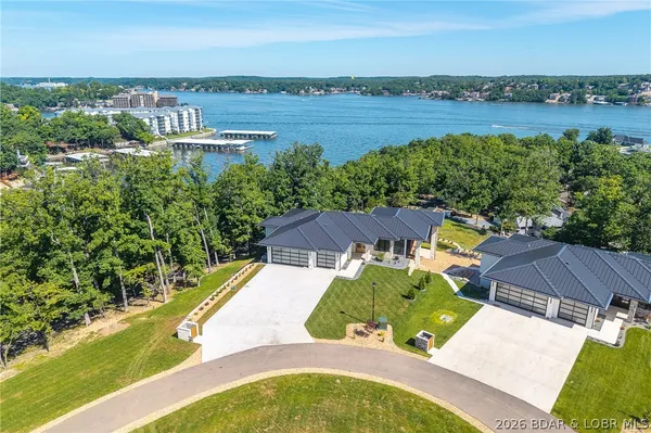$1,349,900 | 166 Big Bear Drive, Lake Ozark, MO 65049