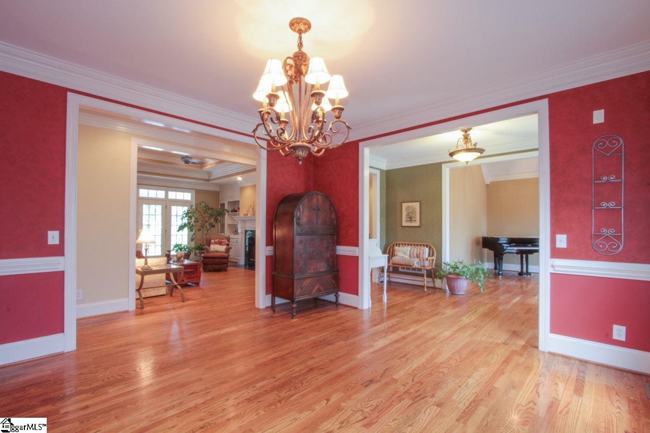 115 Birch River Road Greenville, SC 29611 - Photo 8 of 36 Gallery Image 8