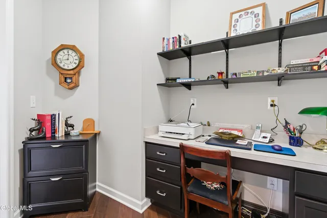 $550,000 | 27 Rosemore Place, Halfmoon, NY 12065