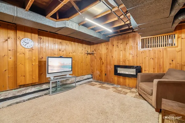 $305,000 | 644 Columbia Avenue, Elgin, IL 60120