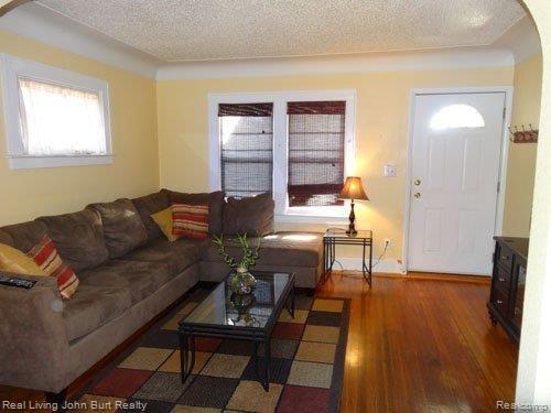 2338 Franklin Road Berkley, MI 48072 - Photo 8 of 14 Franklin_015.jpg