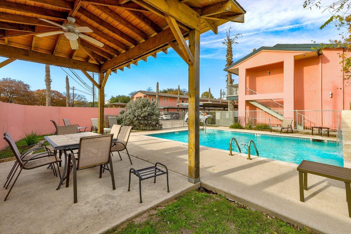 1422 Collier Street, Unit 105 Austin, TX 78704 - Photo 24 of 27 a view of yard with patio