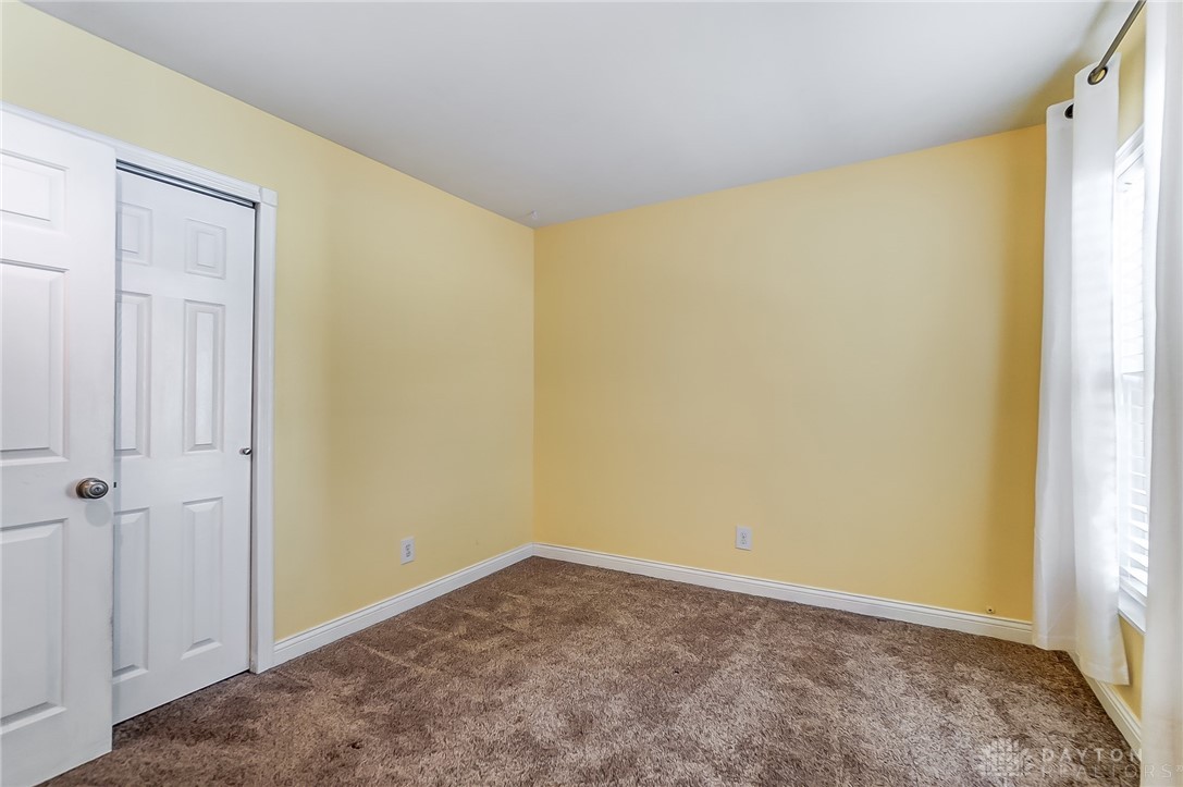 3021 Mohican Avenue Kettering, OH 45429 - Photo 24 of 41