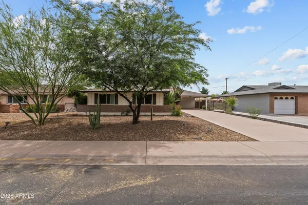 $550,000 | 1229 East Manhatton Drive, Tempe, AZ 85282