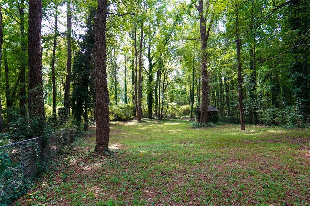 613 Sheppard Road Stone Mountain, GA 30083 - Photo 18 of 25 Gallery Image 18