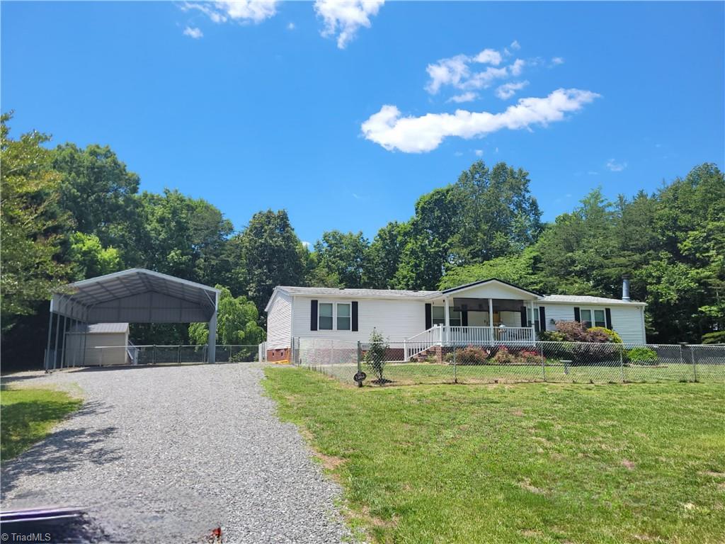 1063 Frans Road Westfield, NC 27053 - Photo 3 of 45