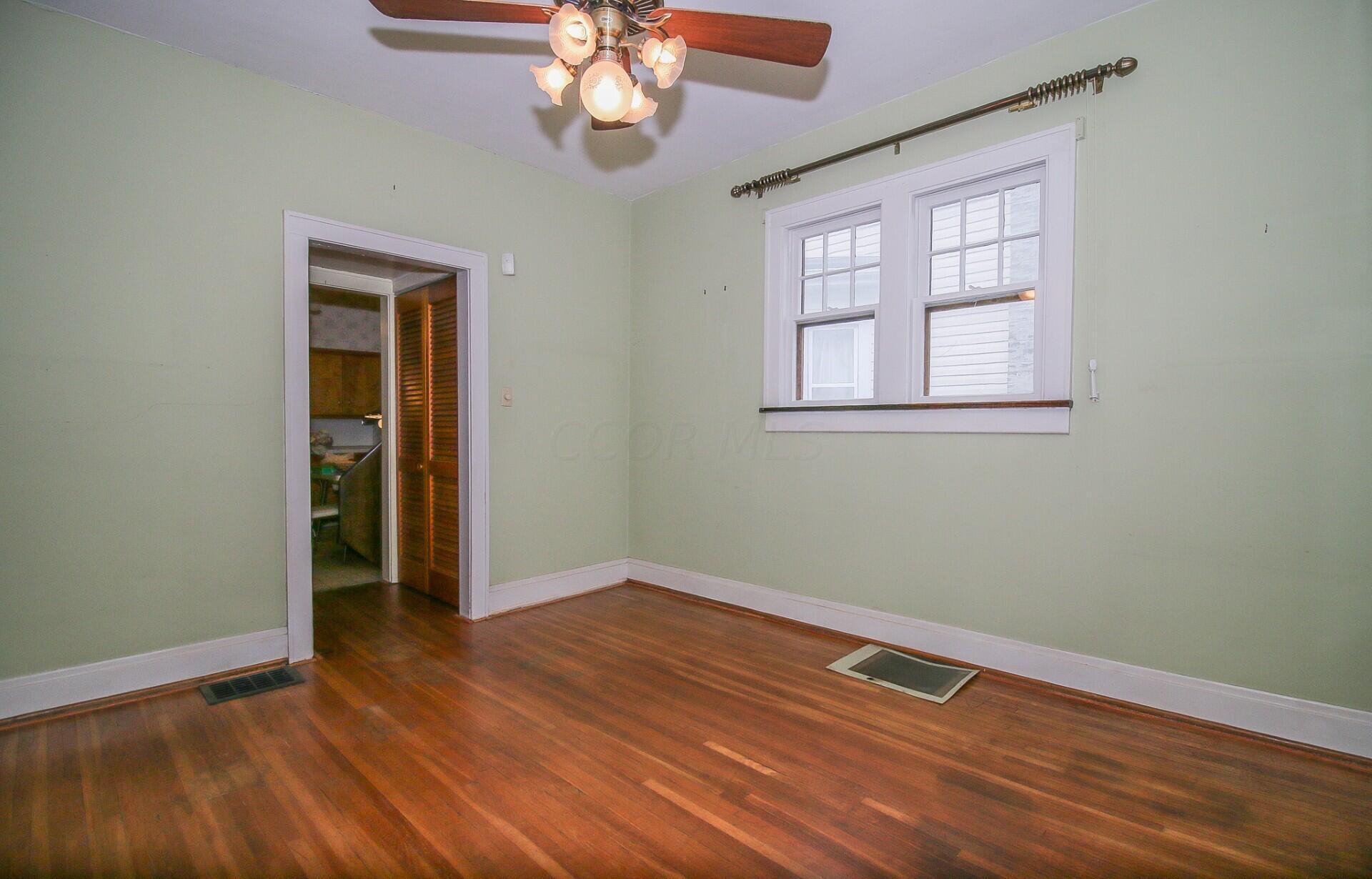 2044 Agler Road Columbus, OH 43224 - Photo 12 of 14 thumbnail_IMG_4858