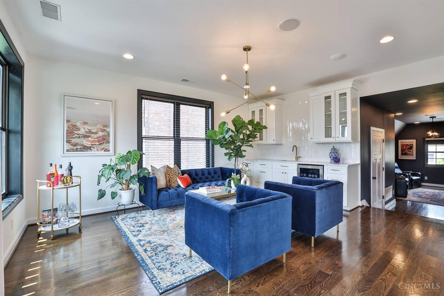 2907 Riverside Drive Cincinnati, OH 45226 - Photo 10 of 75