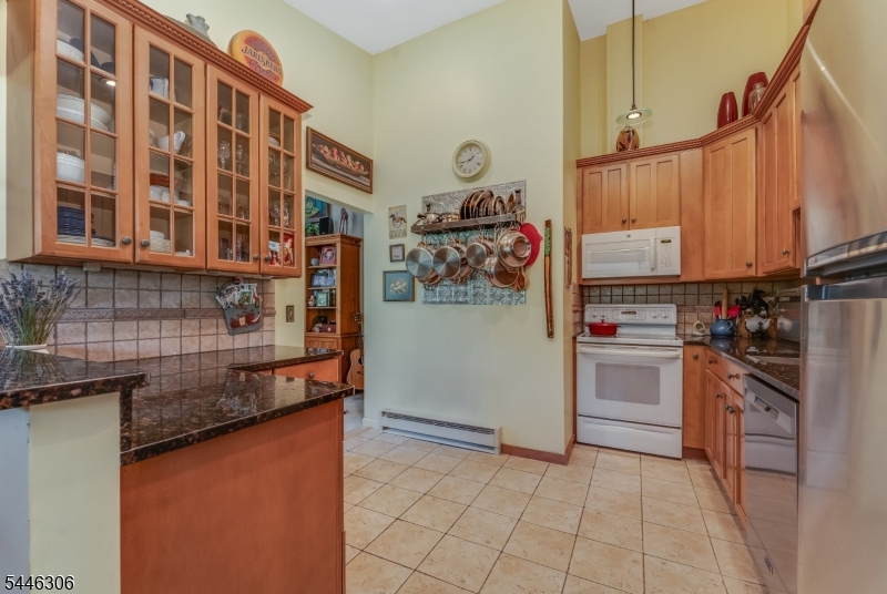 35 North Slope Clinton, NJ 08809 - Photo 24 of 43