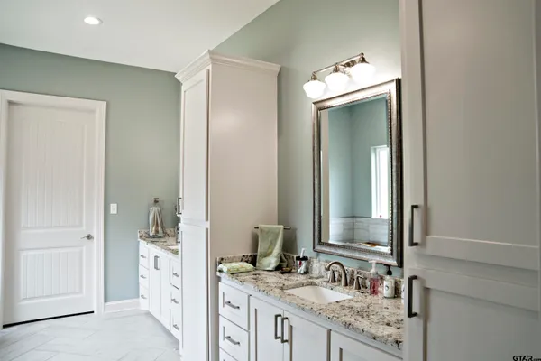 $744,000 | 4999 Lago Vista, Athens, TX 75752