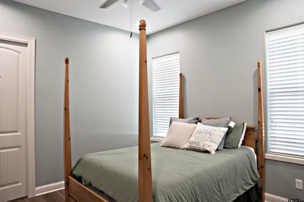 $744,000 | 4999 Lago Vista, Athens, TX 75752