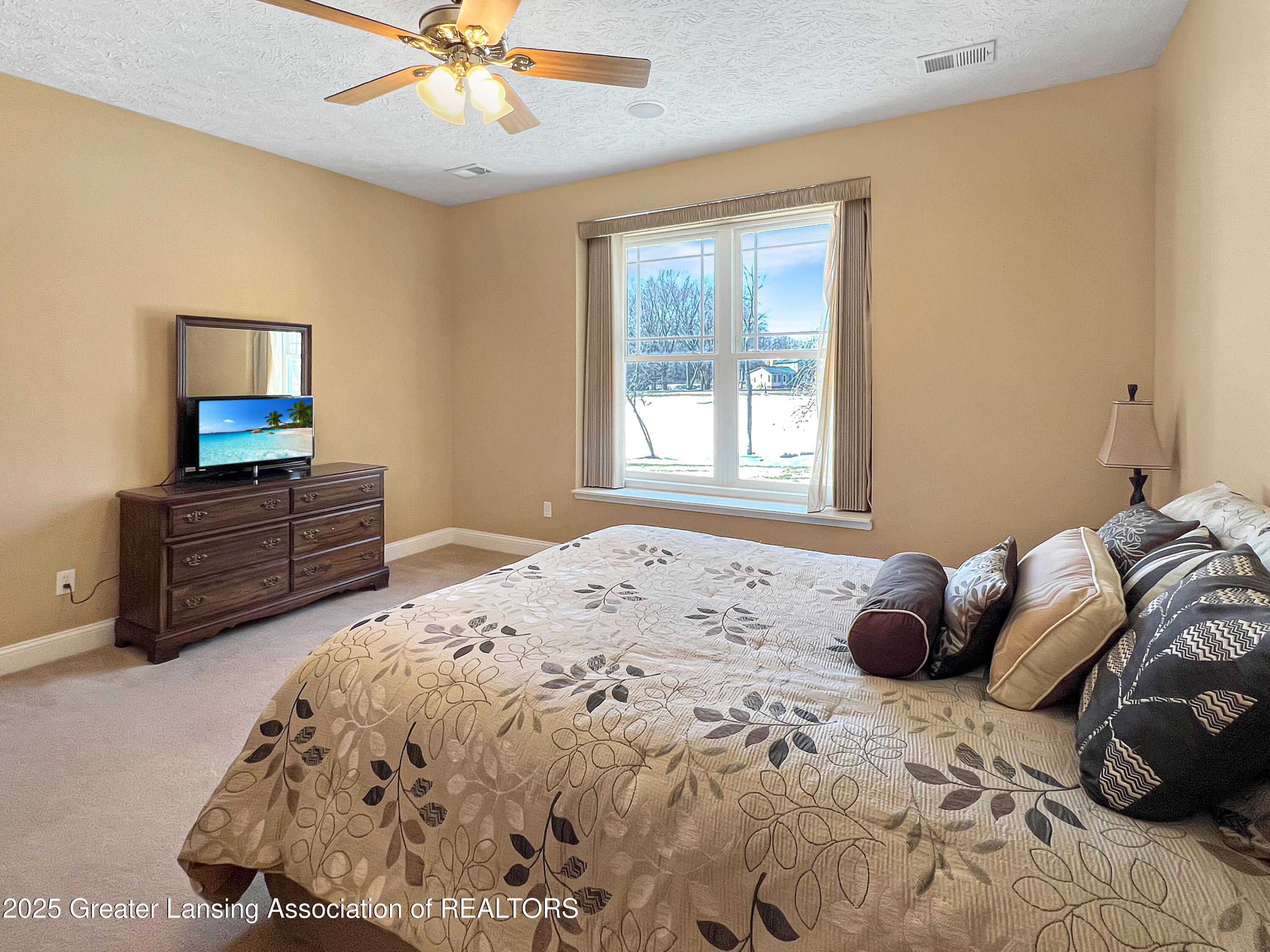 502 Riverside Drive Portland, MI 48875 - Photo 17 of 26 Primary Bedroom