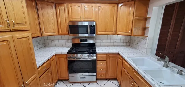$4,100 | 15038 Hiawatha Street, Mission Hills, CA 91345