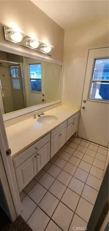 $4,100 | 15038 Hiawatha Street, Mission Hills, CA 91345
