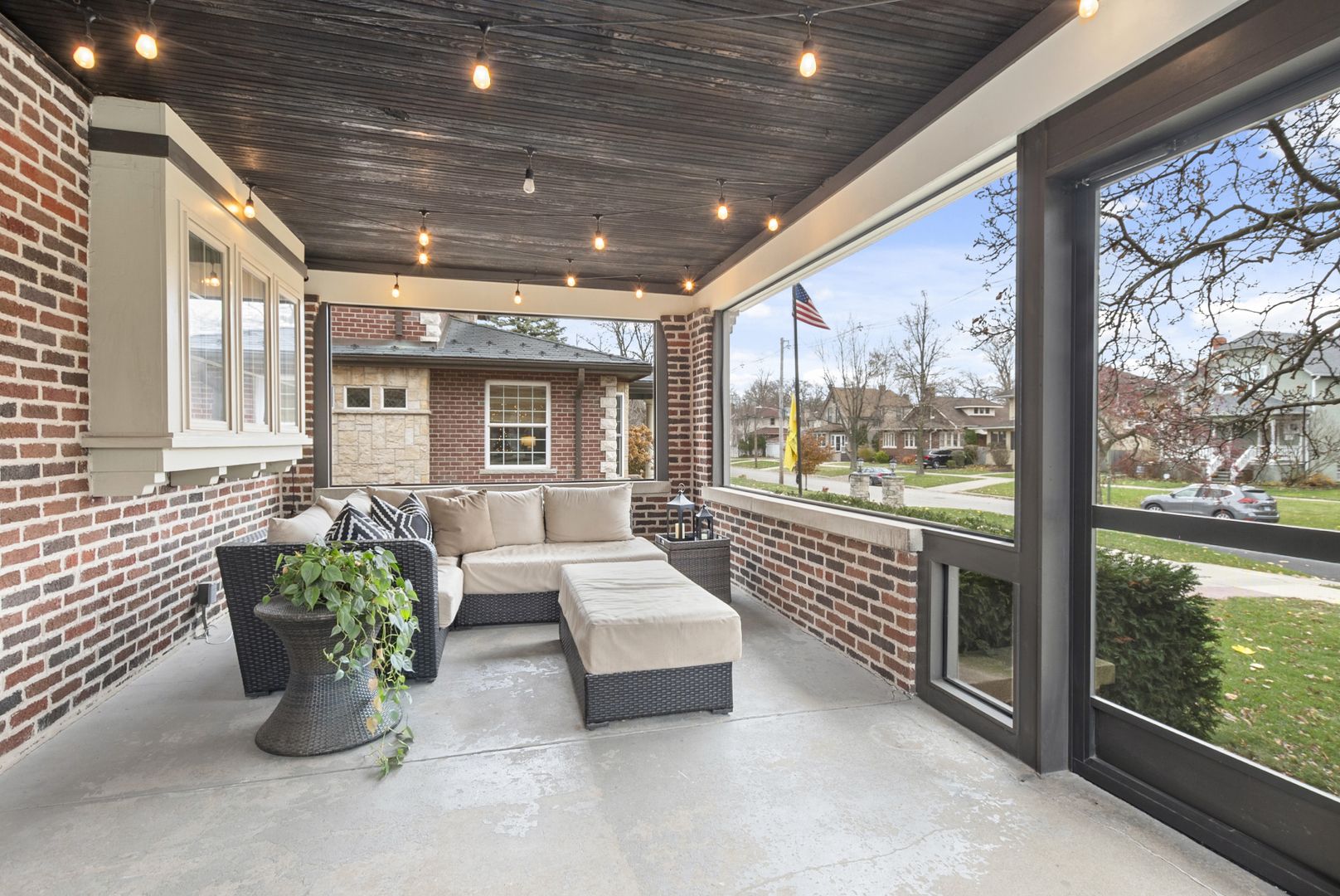 2138 West 109th Street Chicago, IL 60643 - Photo 2 of 33