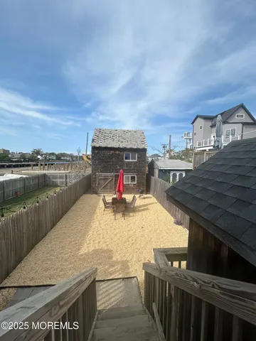 $2,975 | 17 Church Street, Sea Bright, NJ 07760