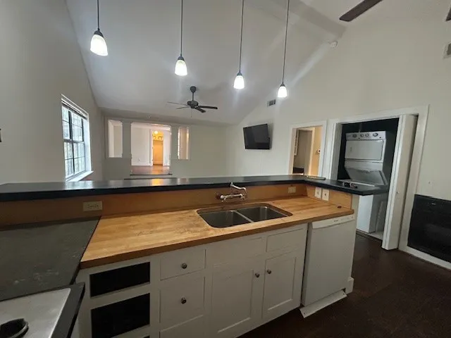 $2,500 | 217 Pine Street, St. Simons Island, GA 31522