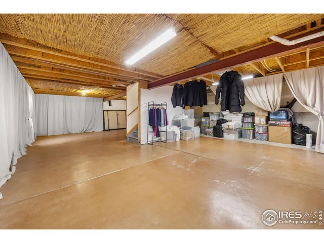 a view of a storage & utility room