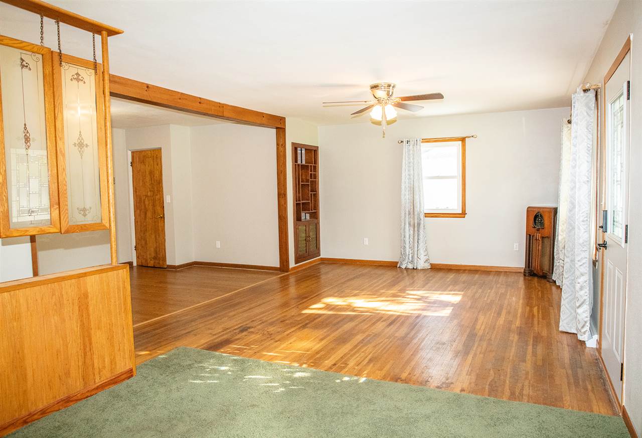 463 2nd Street Hudson, IA 50643 - Photo 8 of 20 Gallery Image 8