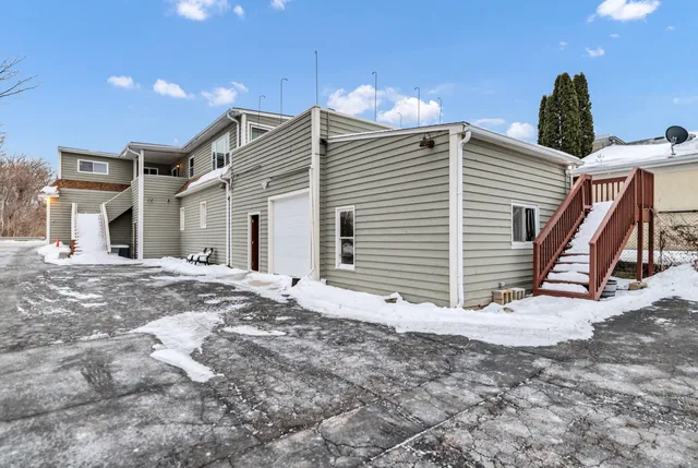 $419,000 | 278 North State Street, Hampshire, IL 60140