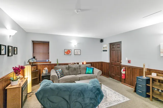 $419,000 | 278 North State Street, Hampshire, IL 60140