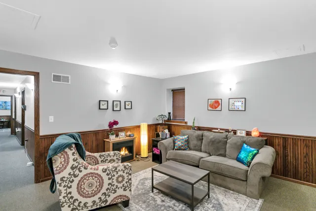 $419,000 | 278 North State Street, Hampshire, IL 60140