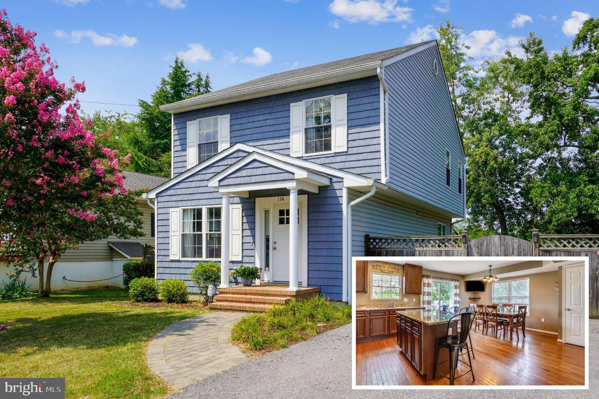 134 Oakwood Road Edgewater, MD 21037 - Photo 1 of 33 large driveway -plenty of room for cars & toys!