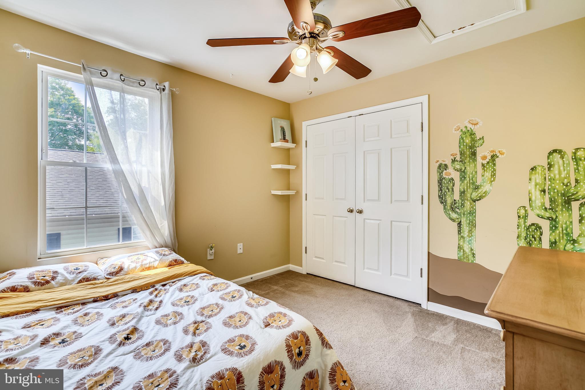 134 Oakwood Road Edgewater, MD 21037 - Photo 14 of 33 upper level 3rd bedroom