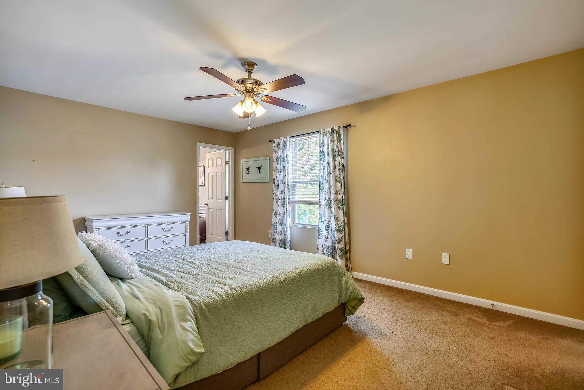 134 Oakwood Road Edgewater, MD 21037 - Photo 21 of 33 owners suite