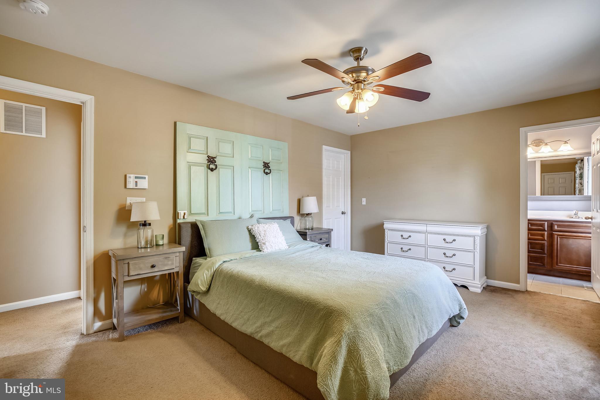 134 Oakwood Road Edgewater, MD 21037 - Photo 22 of 33 owners suite
