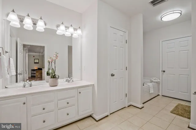 $354,900 | 5950 Kimberly Anne Way, Unit 101, Alexandria, VA 22310