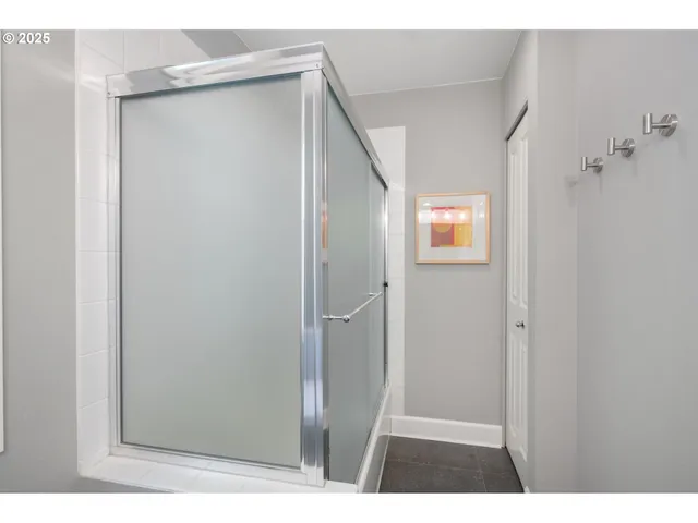 $399,000 | 420 South State Street, Lake Oswego, OR 97034