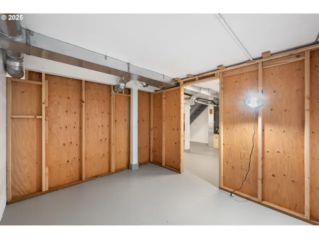 $399,000 | 420 South State Street, Lake Oswego, OR 97034