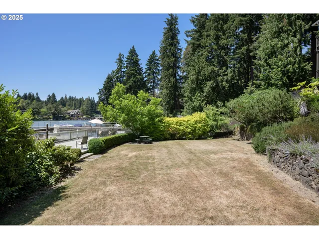 $399,000 | 420 South State Street, Lake Oswego, OR 97034