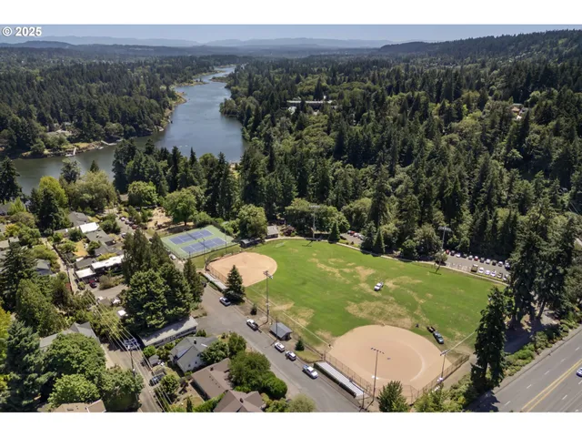 $399,000 | 420 South State Street, Lake Oswego, OR 97034