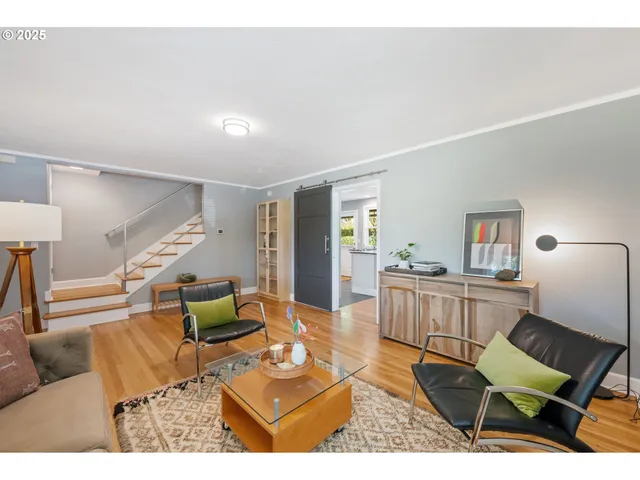 $399,000 | 420 South State Street, Lake Oswego, OR 97034