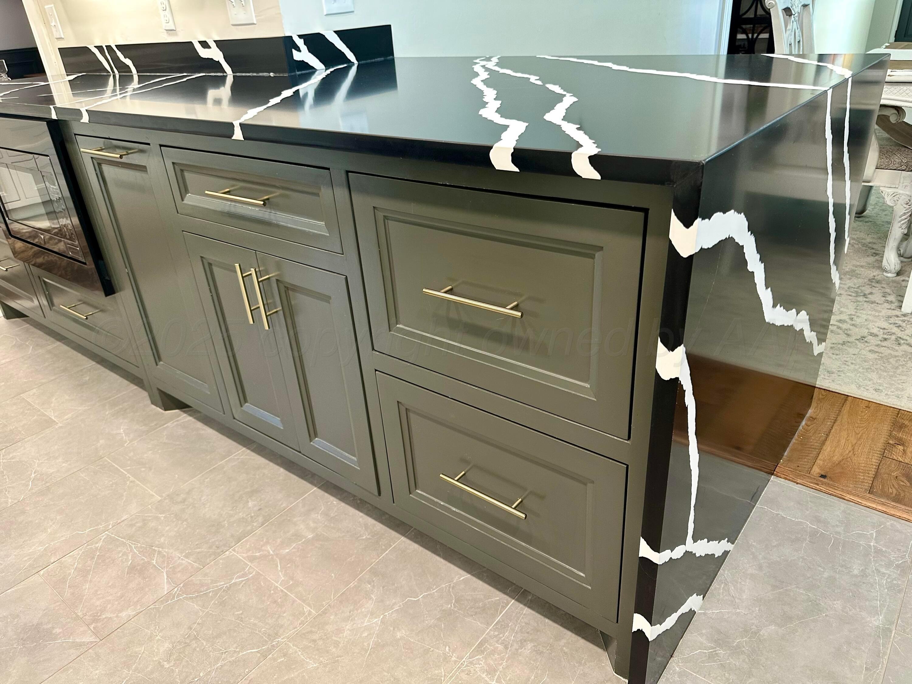 7714 Baughman Drive Amarillo, TX 79121 - Photo 17 of 37 a close view of appliances