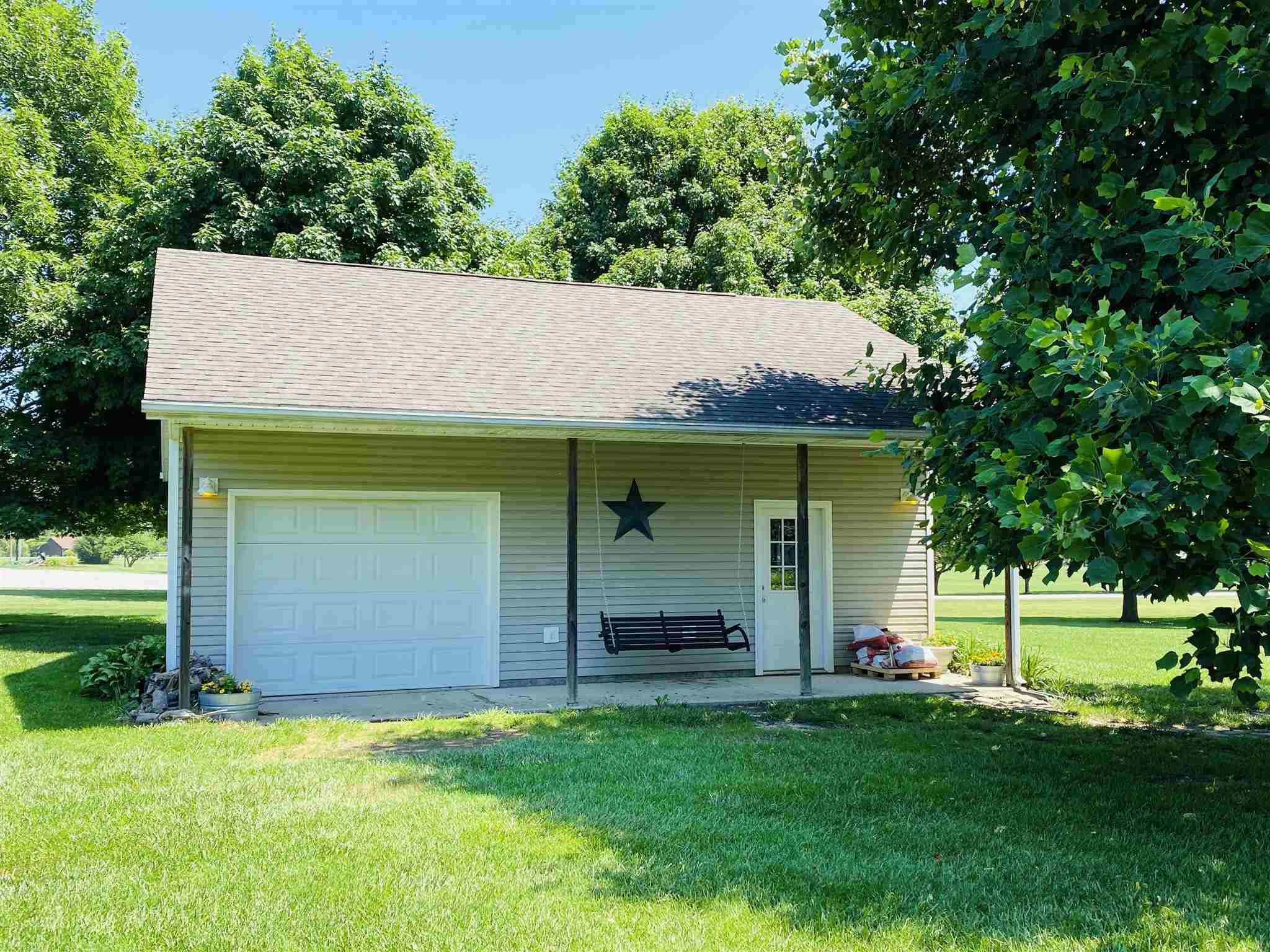 1445 Douglas Road Bremen, IN 46506 - Photo 4 of 34 Gallery Image 4