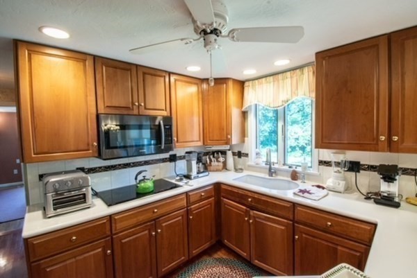 172 Pleasantdale Road Rutland, MA 01543 - Photo 9 of 39