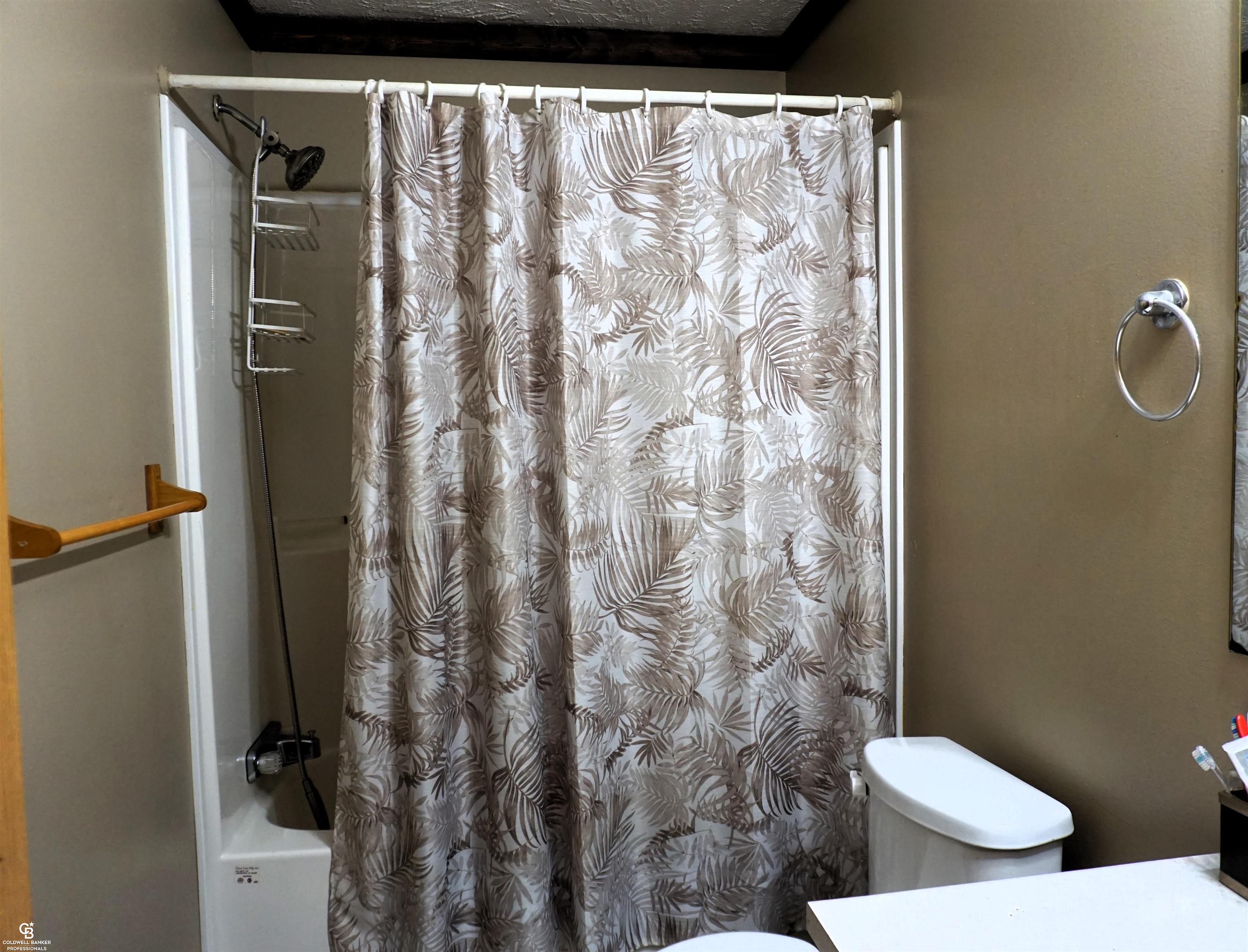 3345 West Castle Road Fostoria, MI 48435 - Photo 14 of 23 50123324-13.JPG