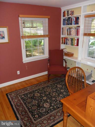 7117 Devonshire Road Alexandria, VA 22307 - Photo 11 of 21 Den/Office