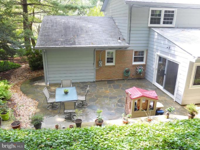7117 Devonshire Road Alexandria, VA 22307 - Photo 18 of 21 Exterior (Rear)
