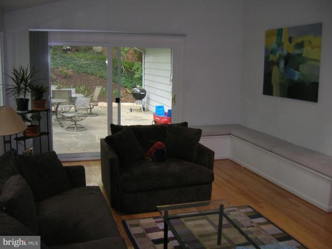 7117 Devonshire Road Alexandria, VA 22307 - Photo 8 of 21 Family Room #3