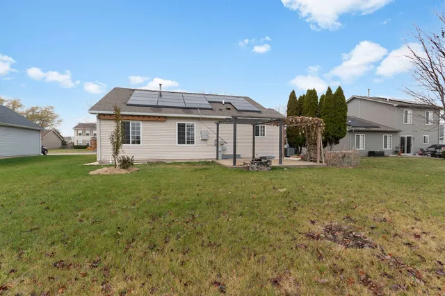 $310,000 | 1308 Dahlgren Lane, Minooka, IL 60447